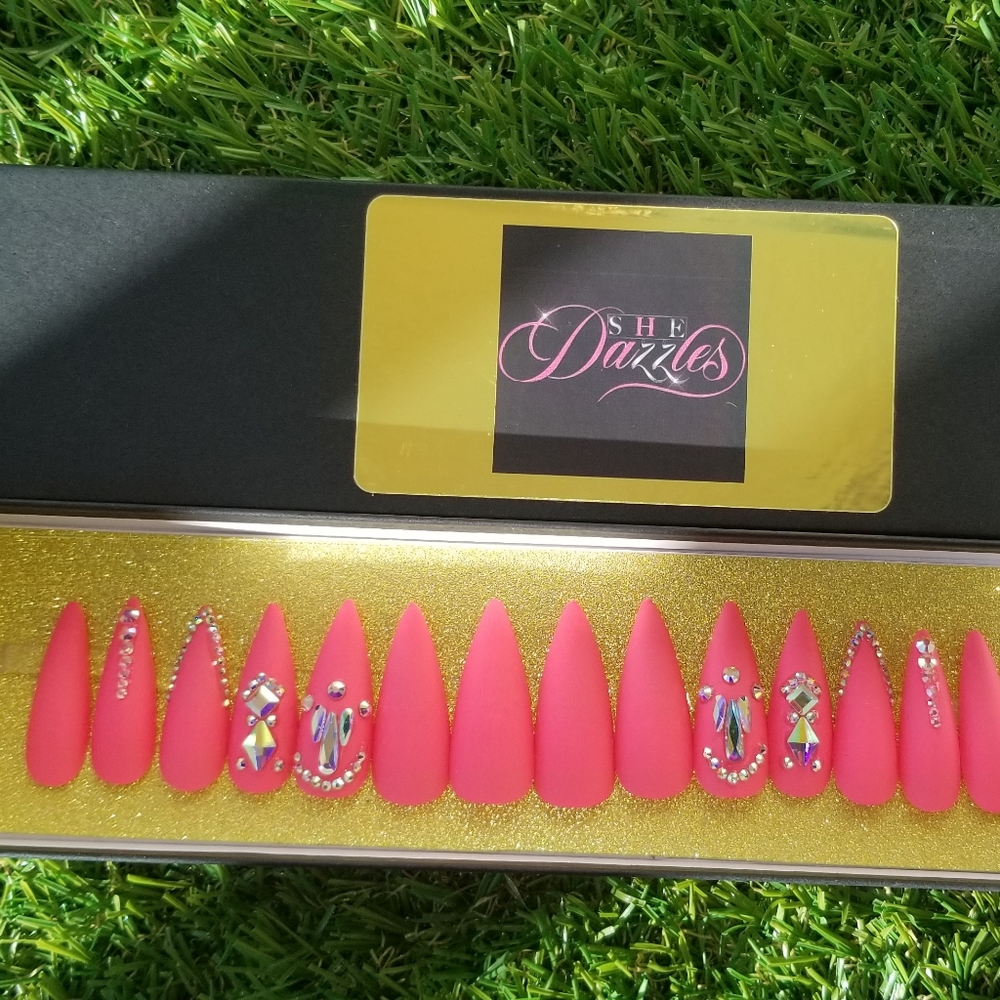 Full press on nails